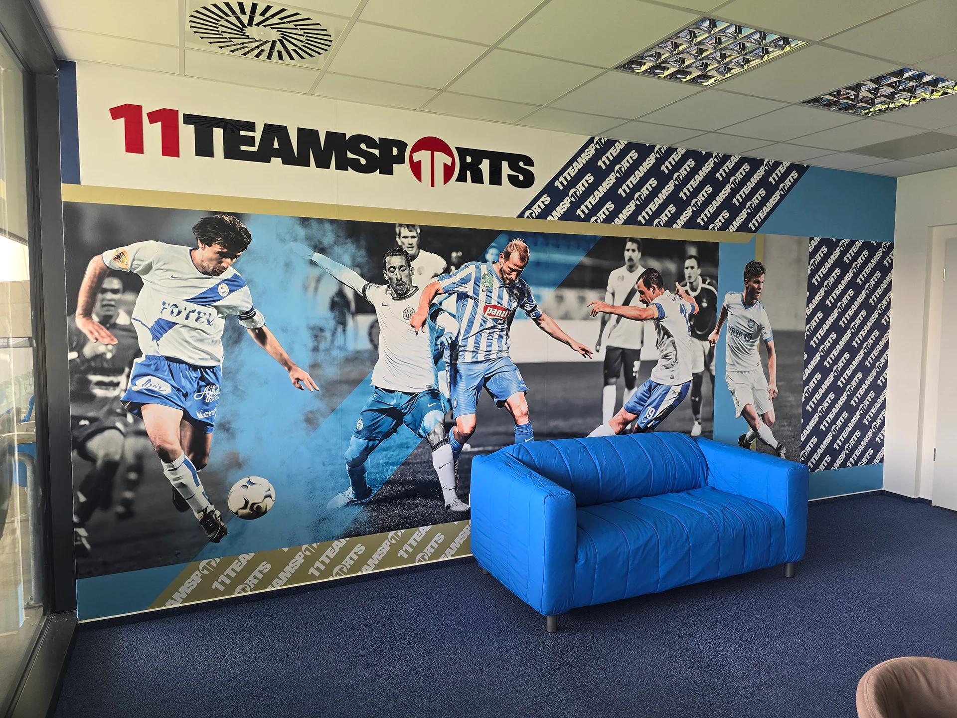 Beltéri_falmatrica uv laminálóval védve_plasztikus plexi dekorral kiegészitve